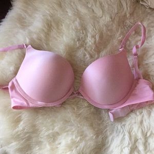 Victoria’s Secret Miraculous Plunge Bra